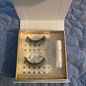 Eyelashes